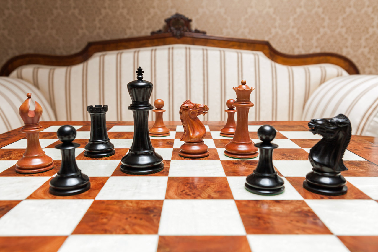 1849 Original Staunton Luxury Chess Pieces in Antiqued Boxwood and Ebony