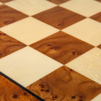 Galileo 56 cm root of elm chess board, close-up of the squares