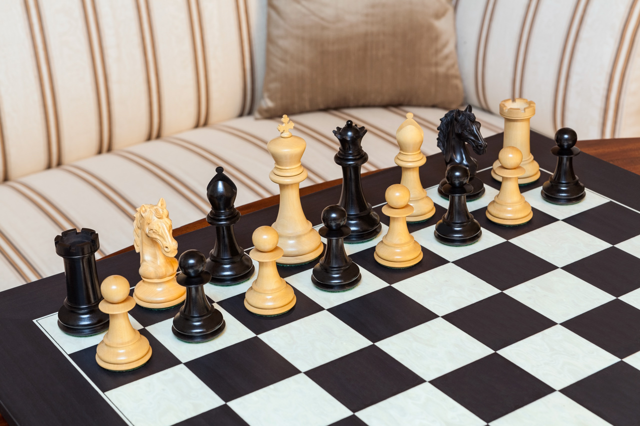 Arno Luxury Chess Set. Large wooden pieces and a black board.