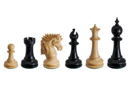 Duke 4.4 inch chess pieces in Lacquered Ebony and Boxwood