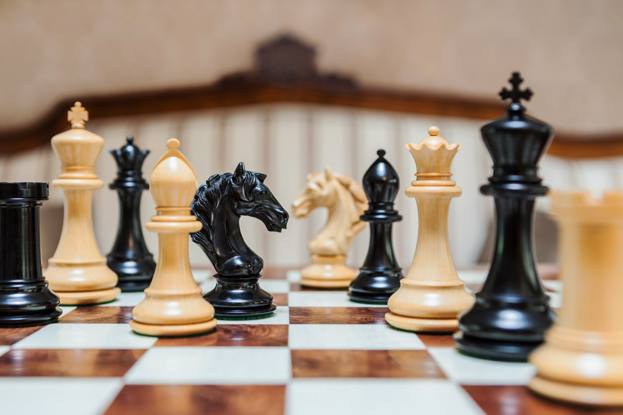 The Florence Series Luxury Chess Pieces in Ebony and Boxwood
