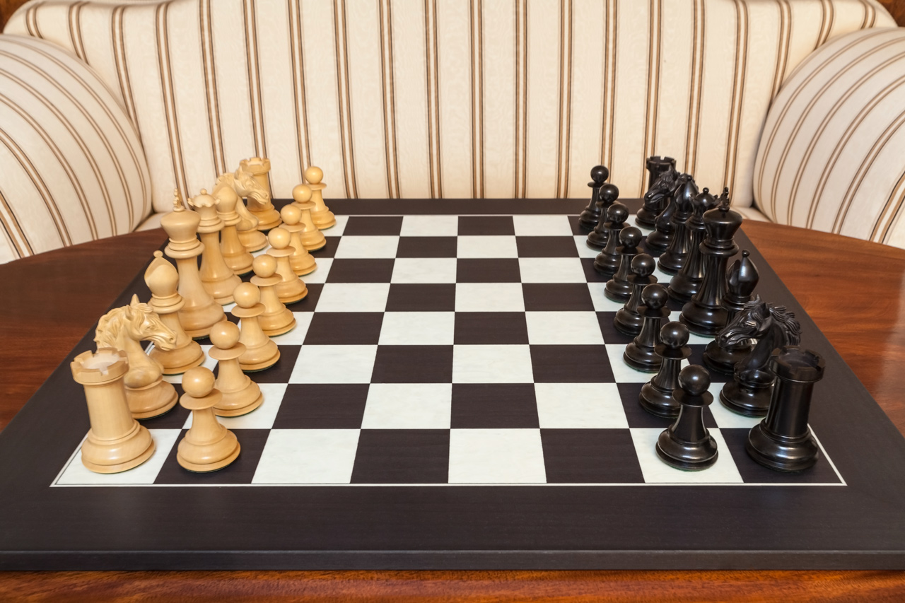 The Florence Series Luxury Chess Pieces in Ebony and Boxwood