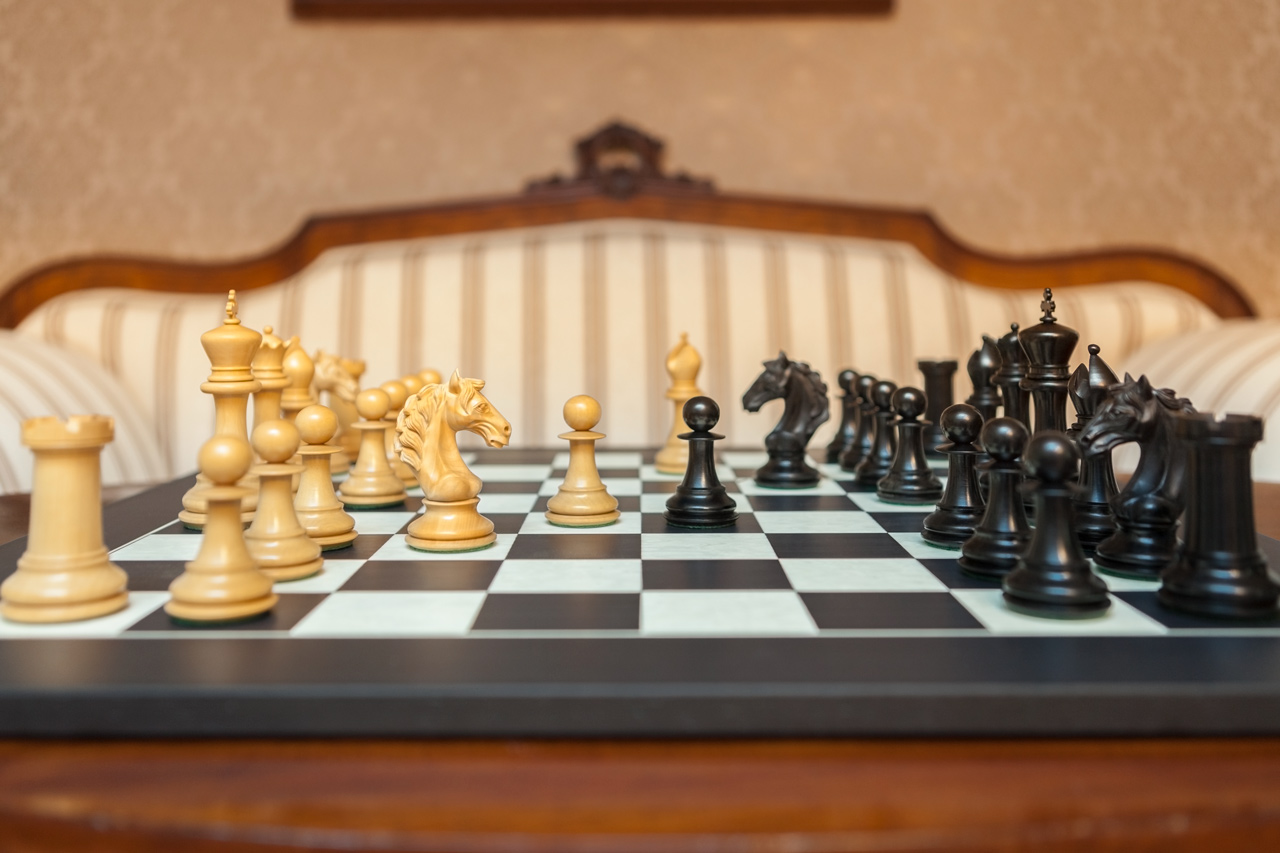 The Florence Series Luxury Chess Pieces in Ebony and Boxwood