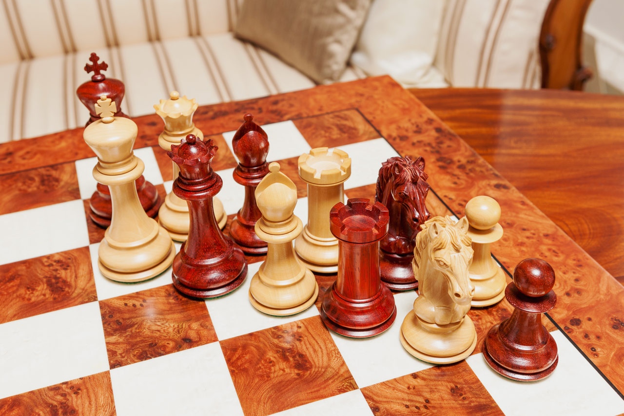 The Florence Series Luxury Chess Pieces in Padauk and Boxwood