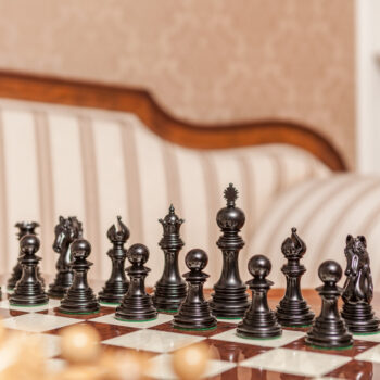 Shown with: 60 cm Da Vinci chess board Lacquered ebony Granada chess pieces lined up on the 60 cm Da Vinci chess board