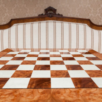 60 cm Da Vinci glossy root of elm chess board
