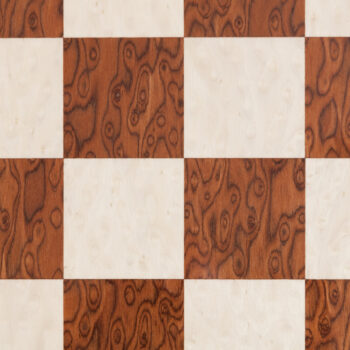 Segovia 60 cm high-gloss brown ash burl chess board, close-up of the squares