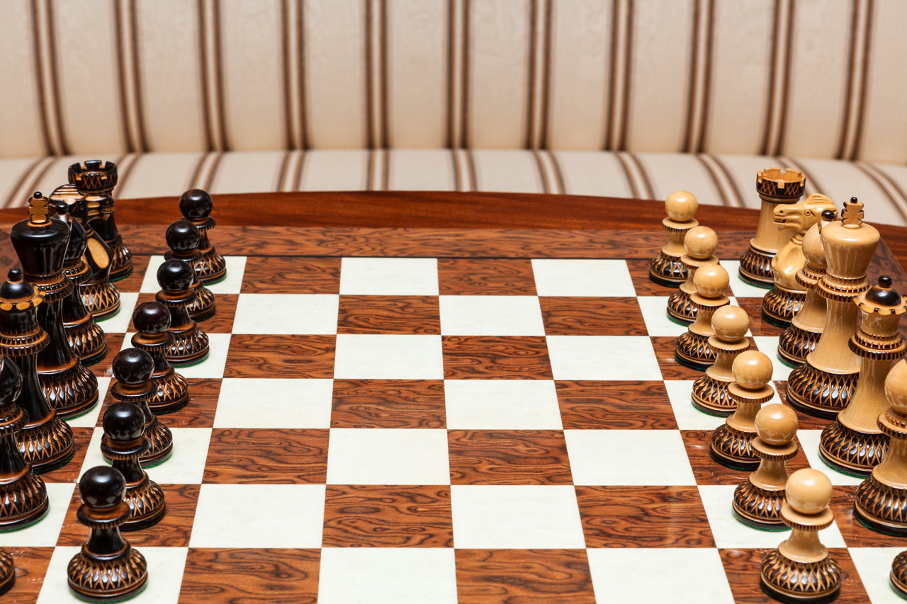 Vesuvius Chess Set in starting position
